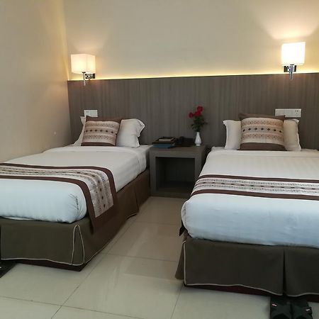 Golden Hill Hotel - Lashio 外观 照片