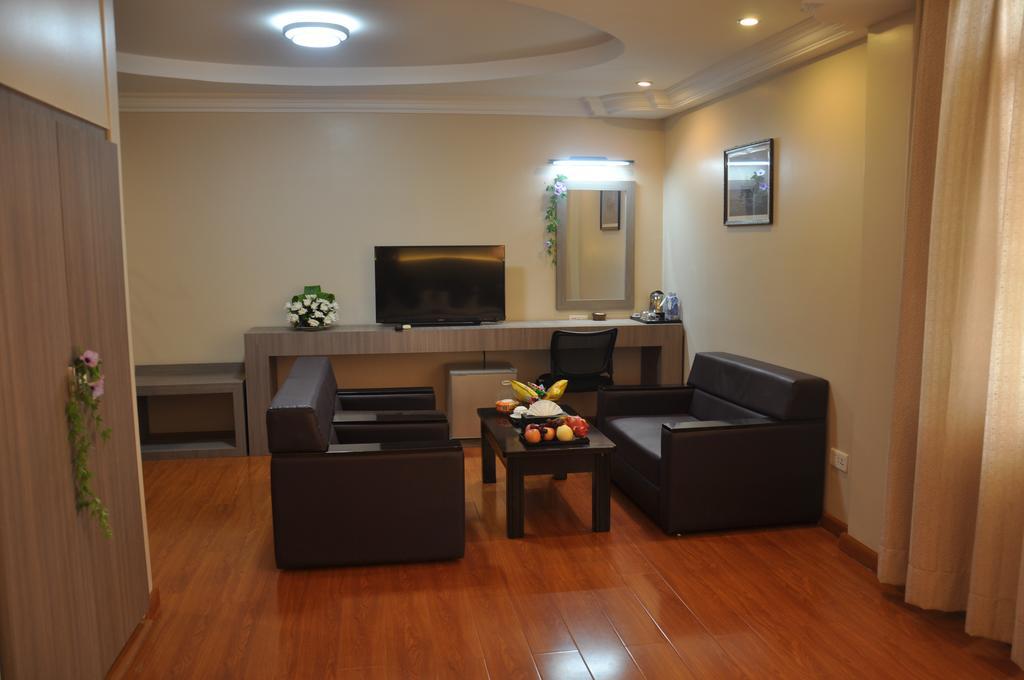 Golden Hill Hotel - Lashio 外观 照片