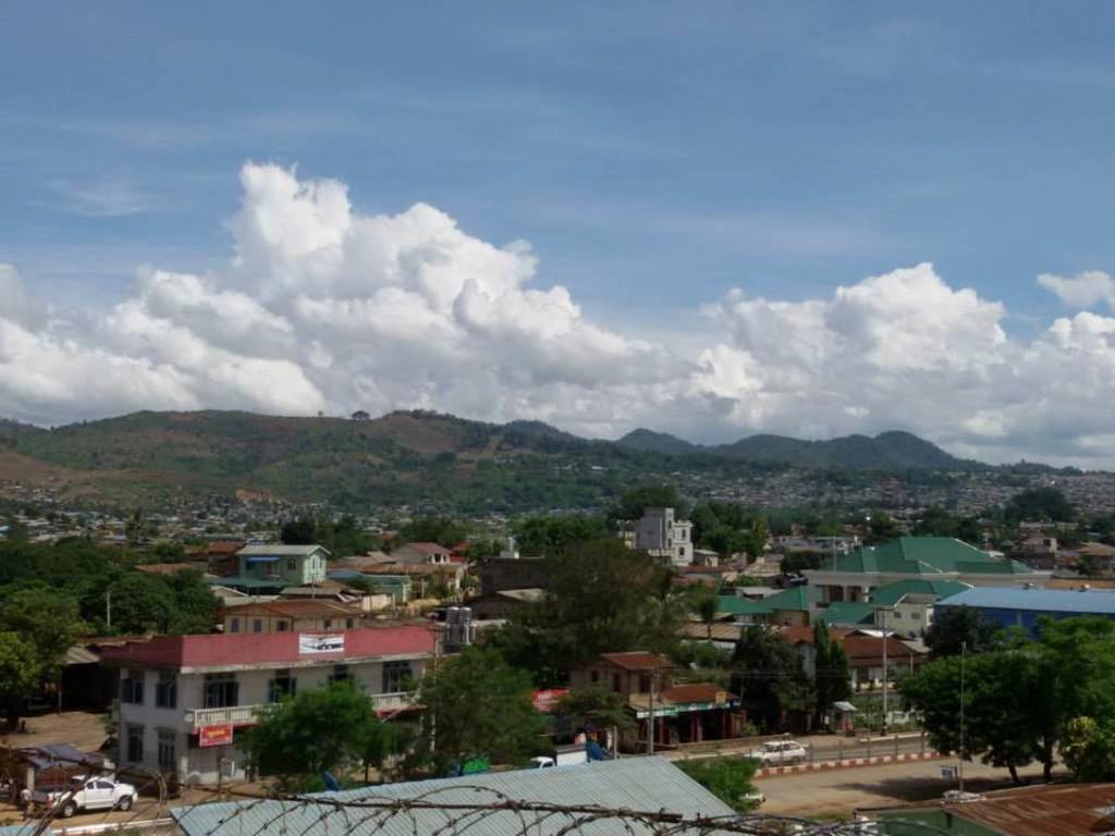 Golden Hill Hotel - Lashio 外观 照片