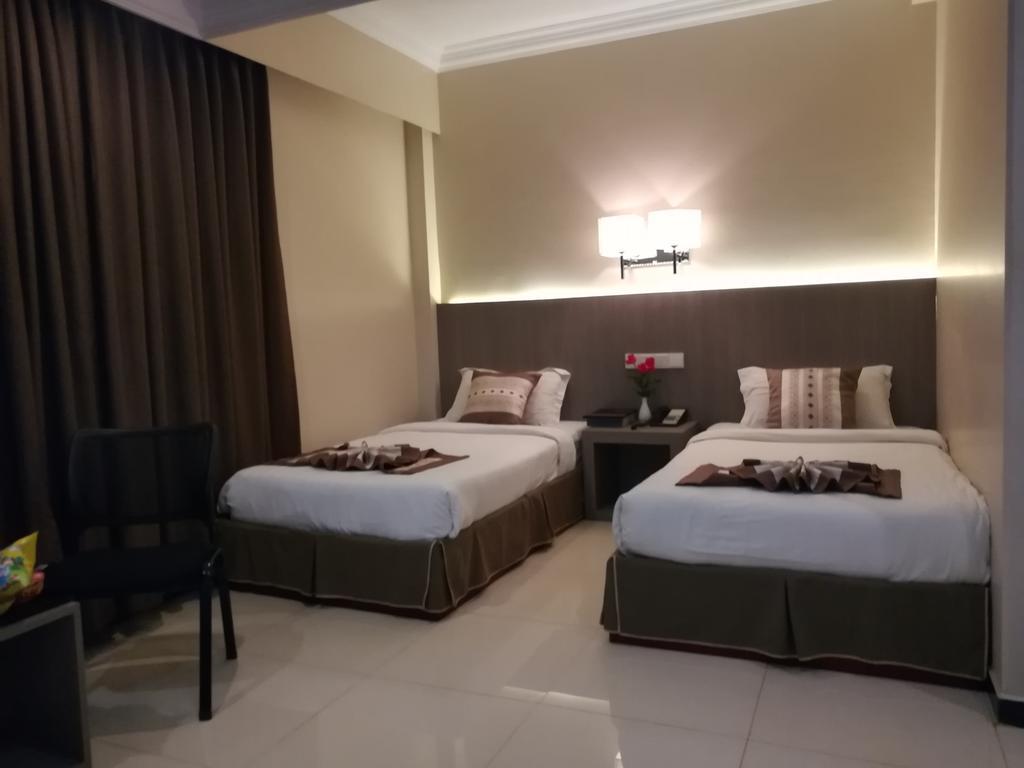 Golden Hill Hotel - Lashio 外观 照片